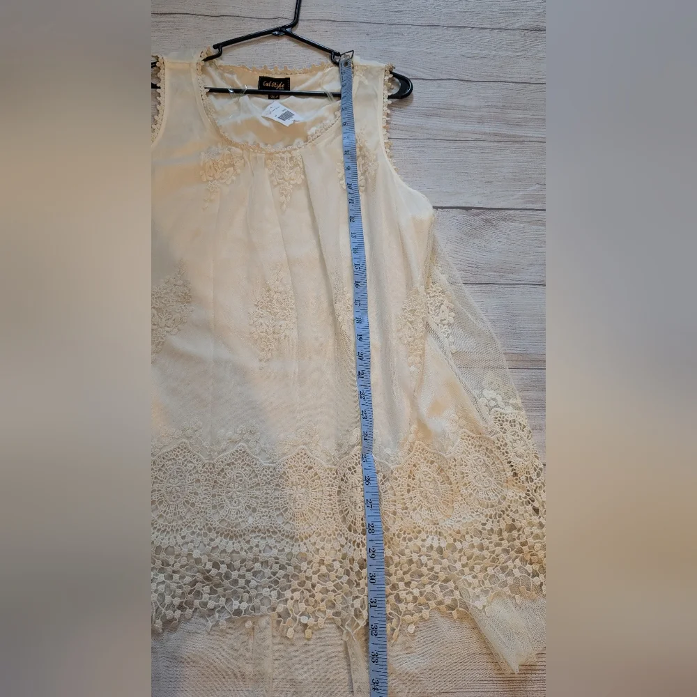 NWT Cal Style boho lace feminine embroidered cream sleeveless blouse. size 2XL. - Picture 9 of 9